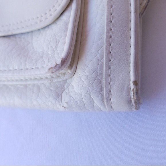 White small clutch - Picture 4 of 4